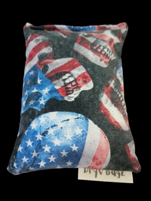  Flags & Skulls Dryv Bag