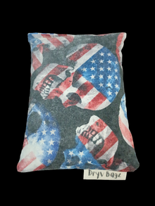  Flags & Skulls Dryv Bag