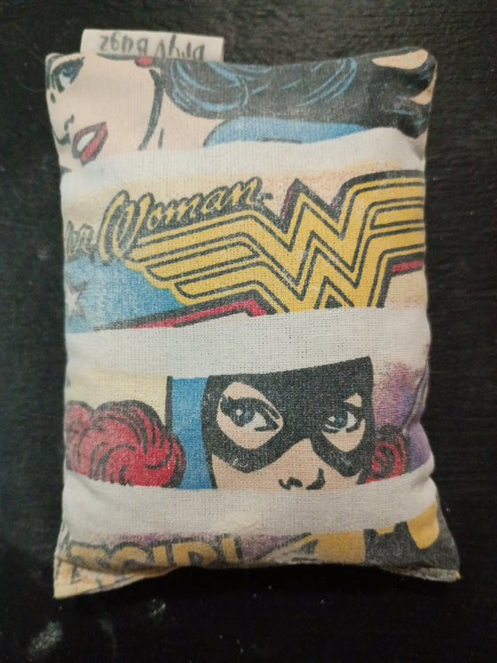 Female Super Heros Approach Bag