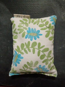  Vines and Flowers Dryv Bag